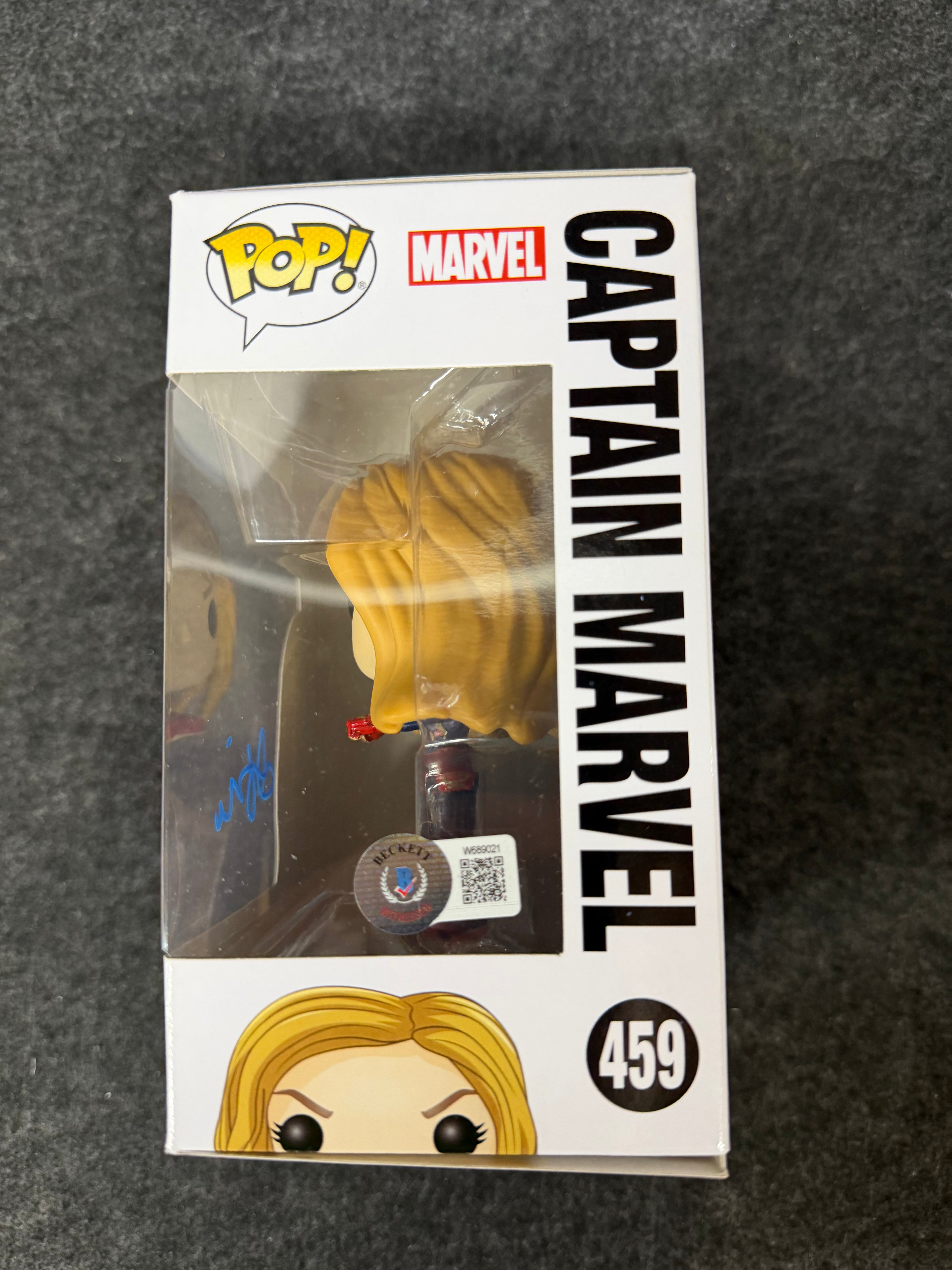 Brie Larson Signed Captain America #459 Funko - Beckett Witnessed
